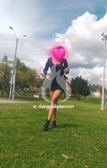 FLAQUITA  JOVEN   DE CASA